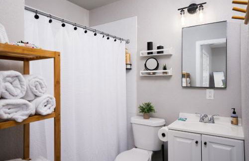 Modern 3 Bed, 2 Bath Home Minutes to Downtown & Alamodome - Foto 35