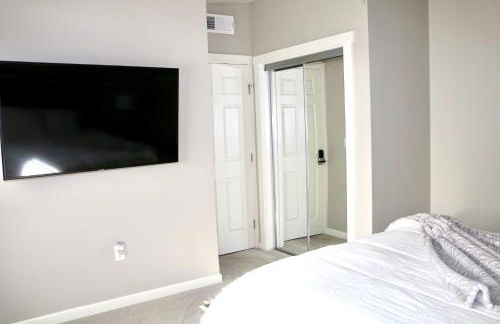 Modern Mini Golf Oasis - Foto 49