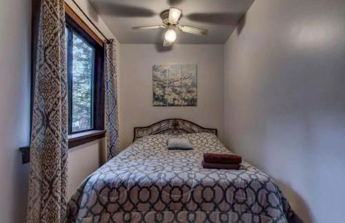 Cozy Cottage Rental with Small Private Pond in Canadensis, Pennsylvania - Foto 4