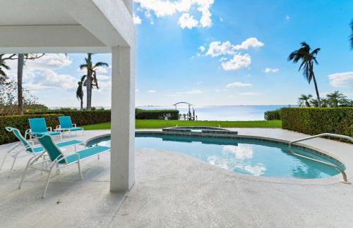 Luxury Private Beachfront Retreat Pool Game Room - Foto 5