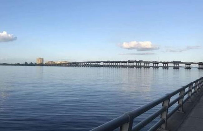 Florida Retreat Home w Fast-wifi Patio King Bed - Foto 37