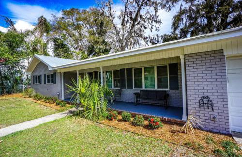 Beautiful, Modern Getaway in Historic Downtown Beaufort - Foto 16