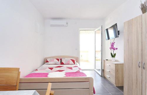 Apartments Vlado i Vesna - Photo 32