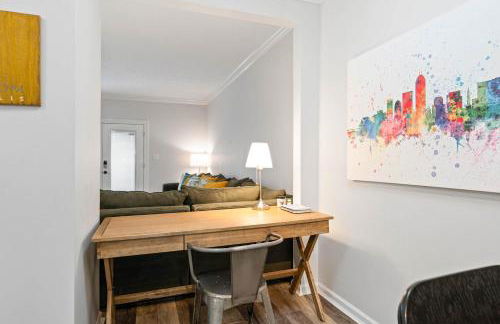 Mass Ave Gem and steps away from Yoga Studio - Foto 10