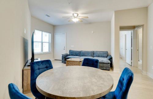 Pool Access, 1 Mi to Shops and Eats Crowley Rental - Foto 6