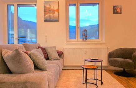 Black Forest -5- I Design-Apartment I 2 Etagen I Terrasse & Balkon mit Ausblick I Boxspring I Nespresso - Foto 17