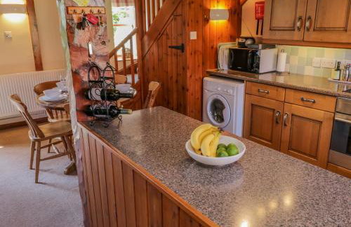 Danby Cottage - Photo 12