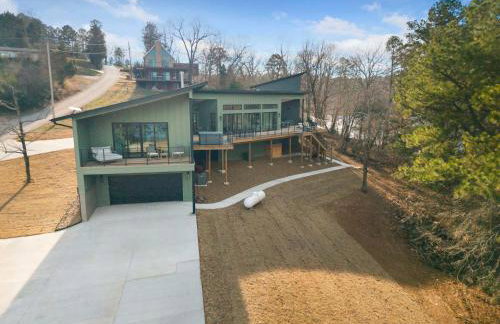 Lakeside Luxe-Lake Access-Hot Tub-Amazing Patio - Foto 6