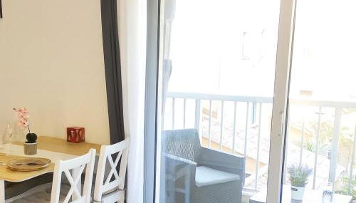 Charmant studio tout équipé à 100m de la plage, clim, terrasse, parking, Wifi, linge de maison inclus - Foto 3