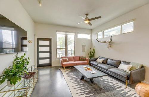 Modern Austin Townhome with Covered Patio, Balcony! - Foto 4