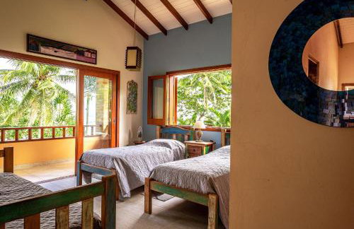 Belíssima casa pé na areia com jacuzzi - Foto 9