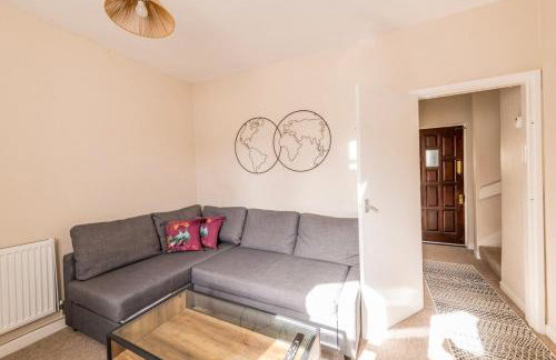 Newly Renovated Coach House by Prescott Apartments - Foto 1