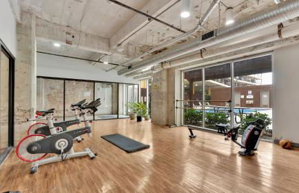 Downtown Loft I Pool, Gym, Free Parking, FIFA 2026 - Foto 34