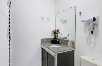 Casa 4 min Centro, UFU, UMC, Camaru c Ar condicionado - Foto 57