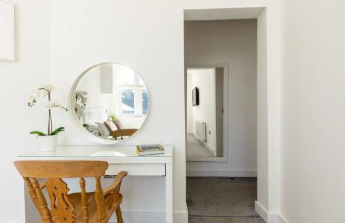 ST MARYS APARTMENT - Modern Apartment in Charming Market Town in the Peak District - Foto 9