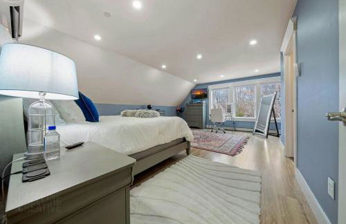 Luxe Coastal Retreat with Hot Tub & Spring Fires - Foto 6