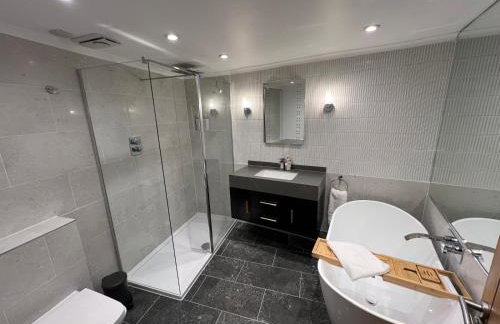 Stylish 2BR Central Edinburgh - Walk to Attraction - Foto 29