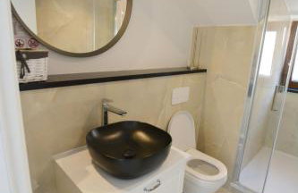 Charming stone apartment with jacuzzi in center of Omiš - Foto 63