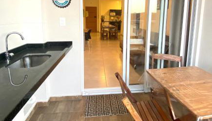 Ap no centro piscina e churras - Foto 4