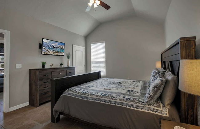 Let's Go Tubing! Awesome House-next to River! - Foto 6