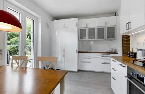 Rotes Haus über den Weinbergen - Foto 8