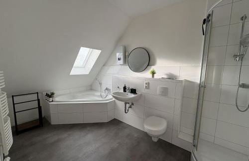 Moderne Unterkunft mit Komfort & Top-Lage - Foto 34