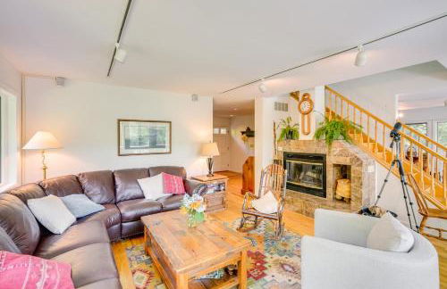 Great Barrington Lakeside Getaway with Kayak and Grill - Foto 6