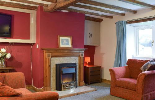 Richmond Cottage - Photo 2