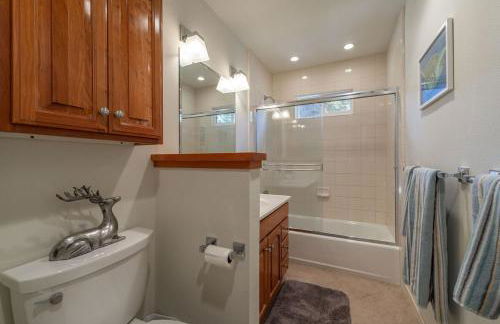 Chamberland retreat-Hot Tub, Pool Table, Movie & Ski - Photo 14