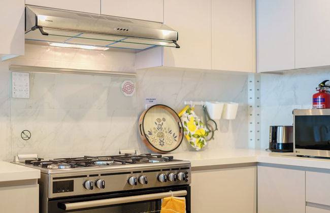 Marco Polo - Furnished 1BR With Skyline Views Near Zabeel Park - Photo 16