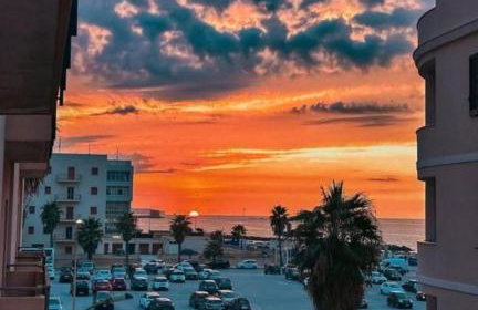 Home Sisters - Photo 3