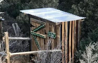 Special Glamping Accommodation Ideal for Nature Lovers in Golden, Colorado - Photo 6