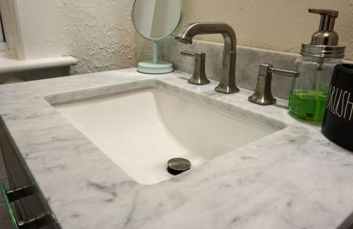 Majestic Lakeview Duplex Apt for 8! Fully furnished and ready for your getaway! - Foto 29