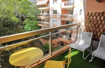 2 pièces au calme avec terrasse et climatisation - Foto 13