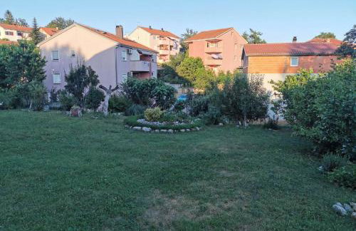 Premium Two-bedroom Apartment - Photo 9