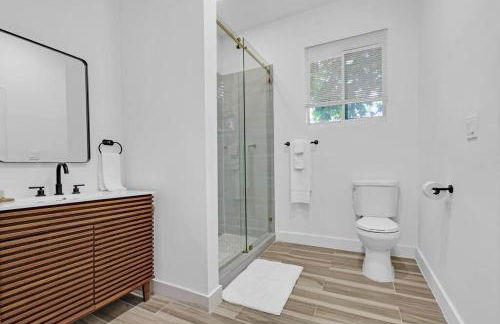 Spacious Retreat with Green Areas 8 ppl - Foto 30