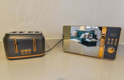 Luxury One Bedroom Apartment St Albans By Central Stays Short Lets & Serviced Accommodation With Free Parking - Photo 11