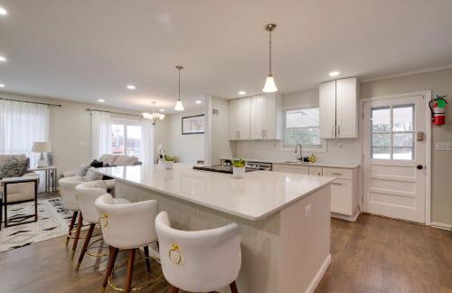 Great for Gatherings! Modern Lanham Duplex - Foto 3