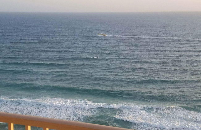 Stylish Oceanfront Condo with Beach and Picnic Area Access - Unit 1706 by RedAwning - Foto 34