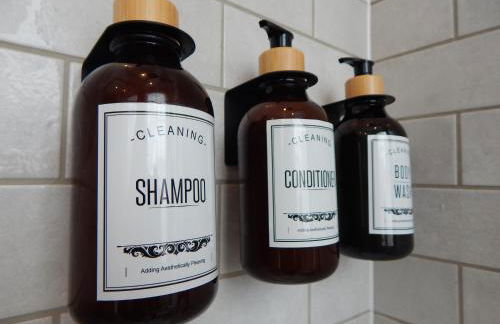 DJH Homes - Luxurious and chic 3BR Grade II Industrial House with log burner and electric blinds - JQ, Birmingham City - Foto 46