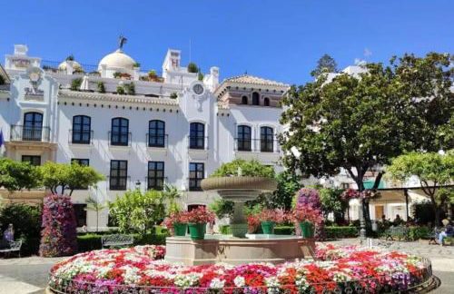 Luxurious South-facing 2 BDR Penthouse Vanian Gardens Estepona with Seaview - Gaya Alegia I - Photo 38