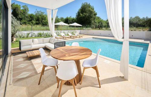 Beeindruckende Villa mit Privatpool, Whirlpool, BBQ - Hund willkommen - Foto 4