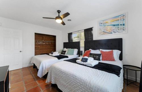 Grotto Pool House, 3 bed, 2 bath, IMG 3 miles, AMI - Foto 52