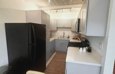 Modern Eclectic 2BR Near Petco, Balboa Park & Zoo - Foto 18