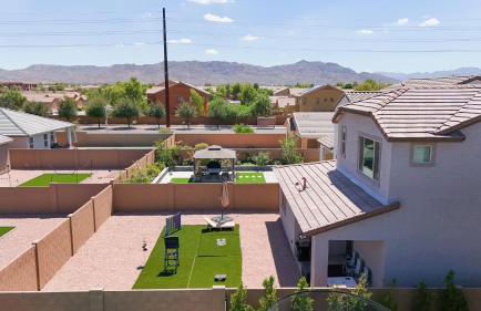 Modern Desert Home-Great for families & groups, near golf, hiking, and city fun, Private in-law suite with own entrance also available separately - Foto 52