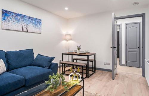 Seaforth Stay - SJA Stays - Modern 2 Bed Apartment - Photo 9