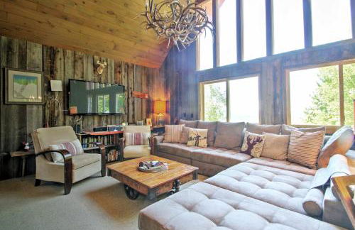 East Burke House with Deck Less Than 3 Mi to Kingdom Trails! - Photo 4