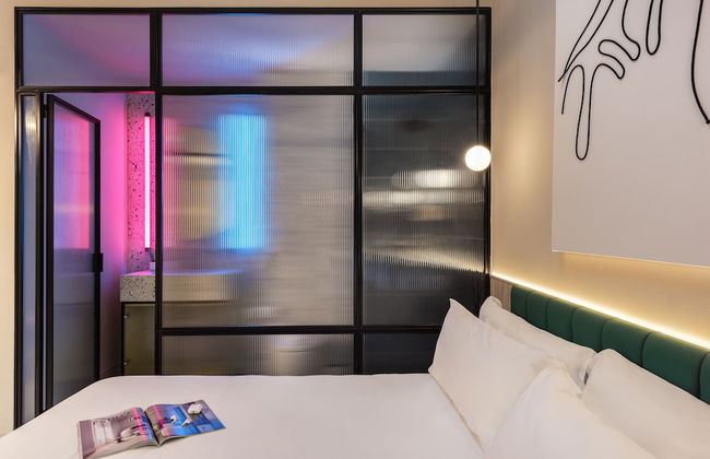 Coeo Peña Design Apartments - Photo 4