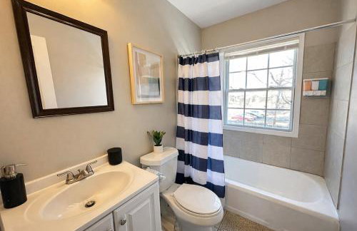 Downtown Birmingham Business 1BR Retreat with Wi-Fi and Free Parking Near UAB - Photo 10