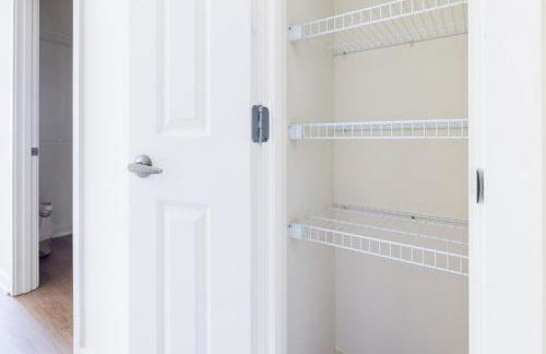 Downtown Bellevue 2BR w WD Rooftop nr all SEA-141 - Foto 17